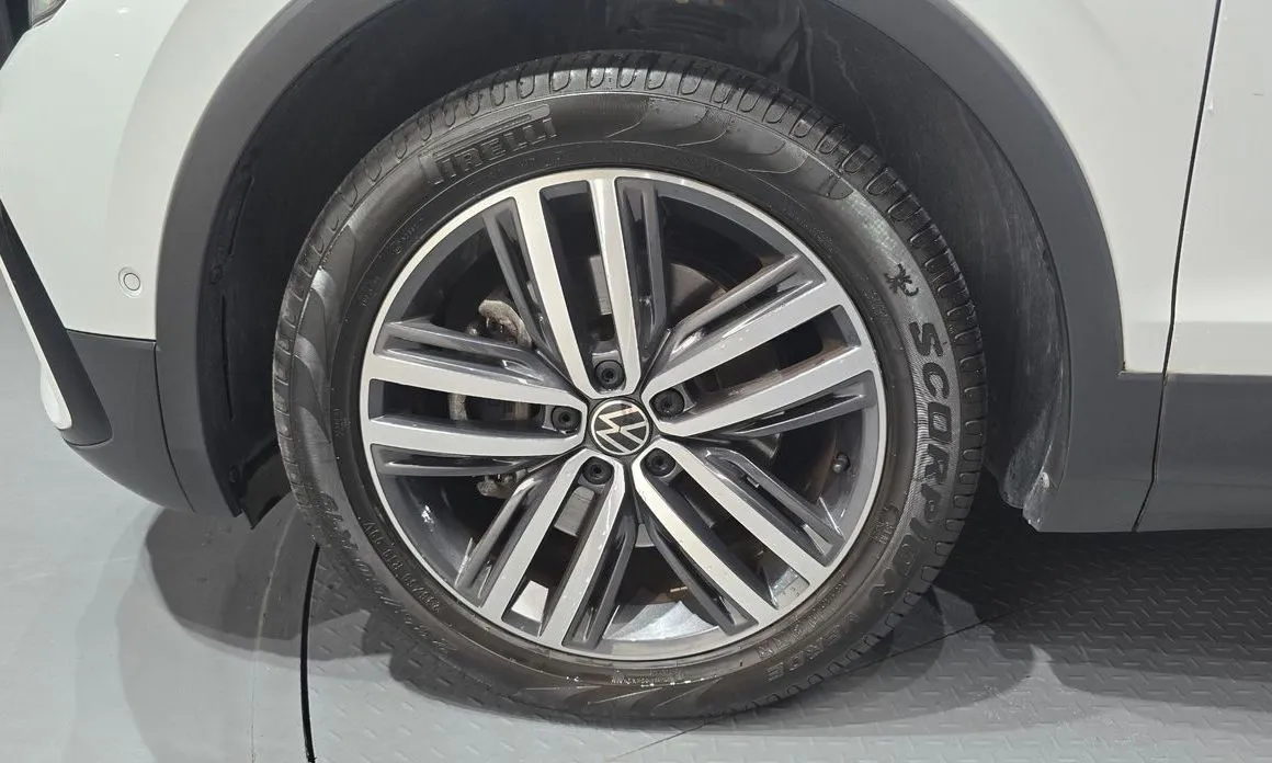 Volkswagen Tiguan — фото 5