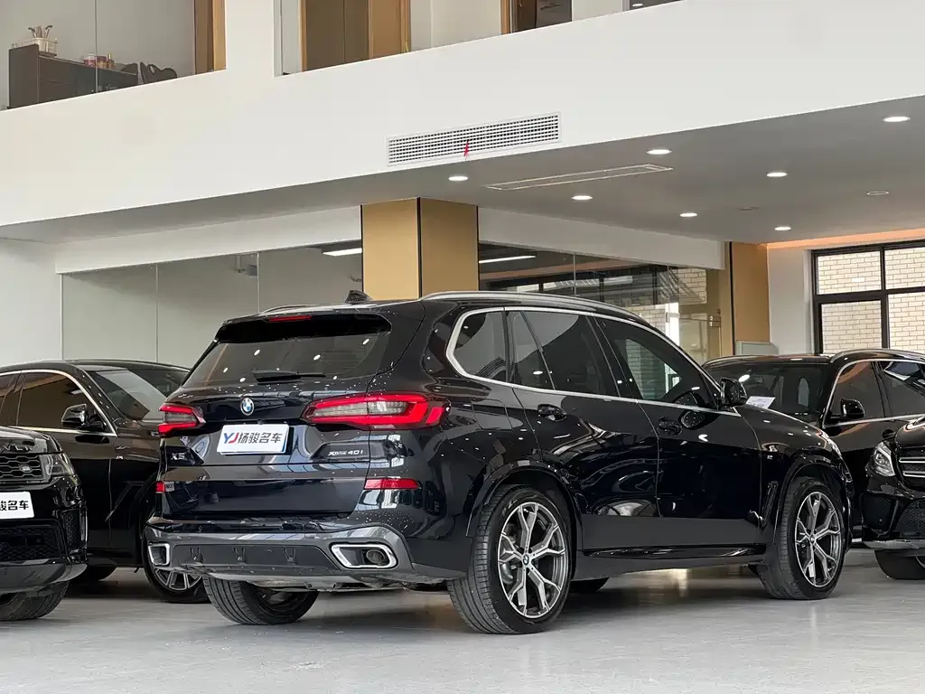 BMW X5 (Import) — фото 8