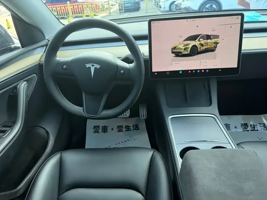Tesla Model Y — фото 5