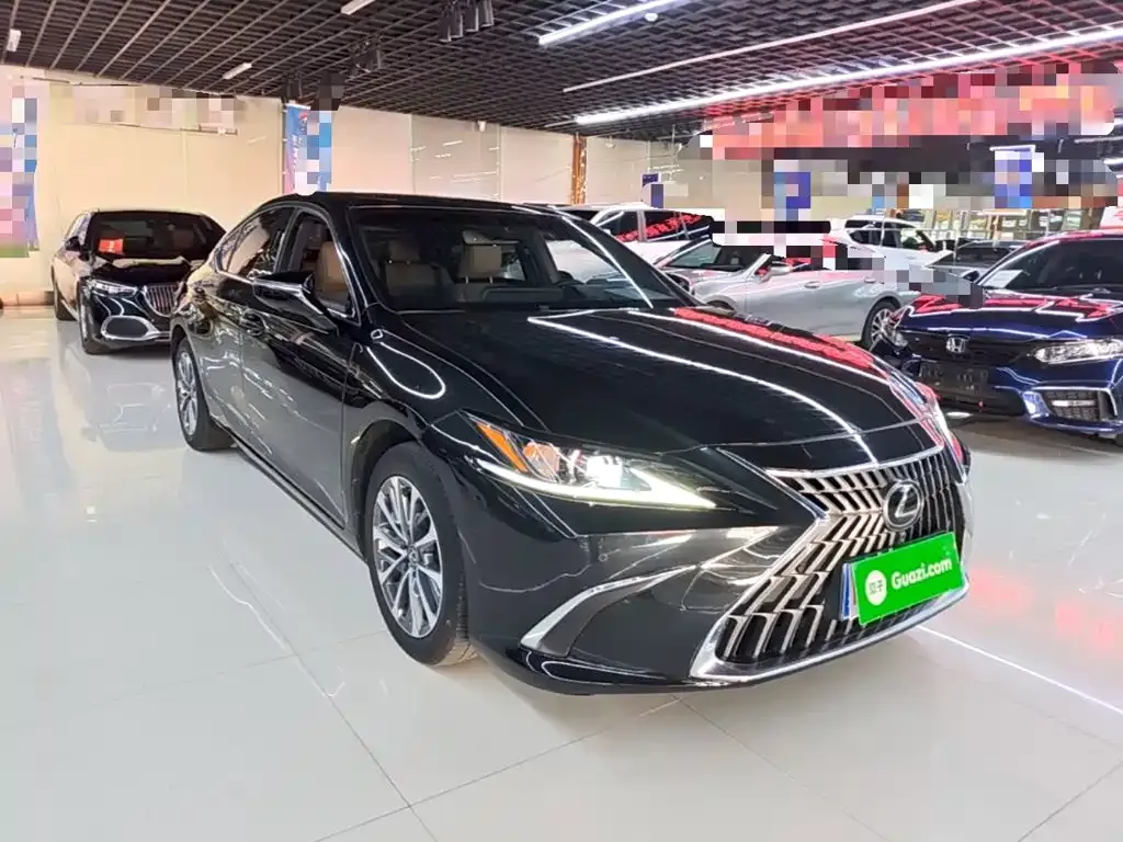 Lexus ES — фото 9