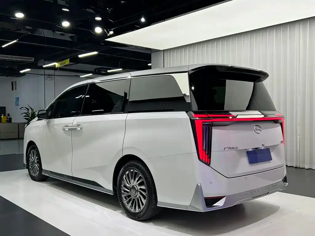 GAC Motor Trumpchi M8 — фото 2