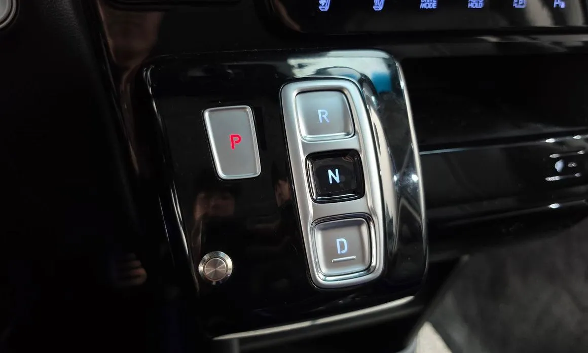 Hyundai Staria — фото 3