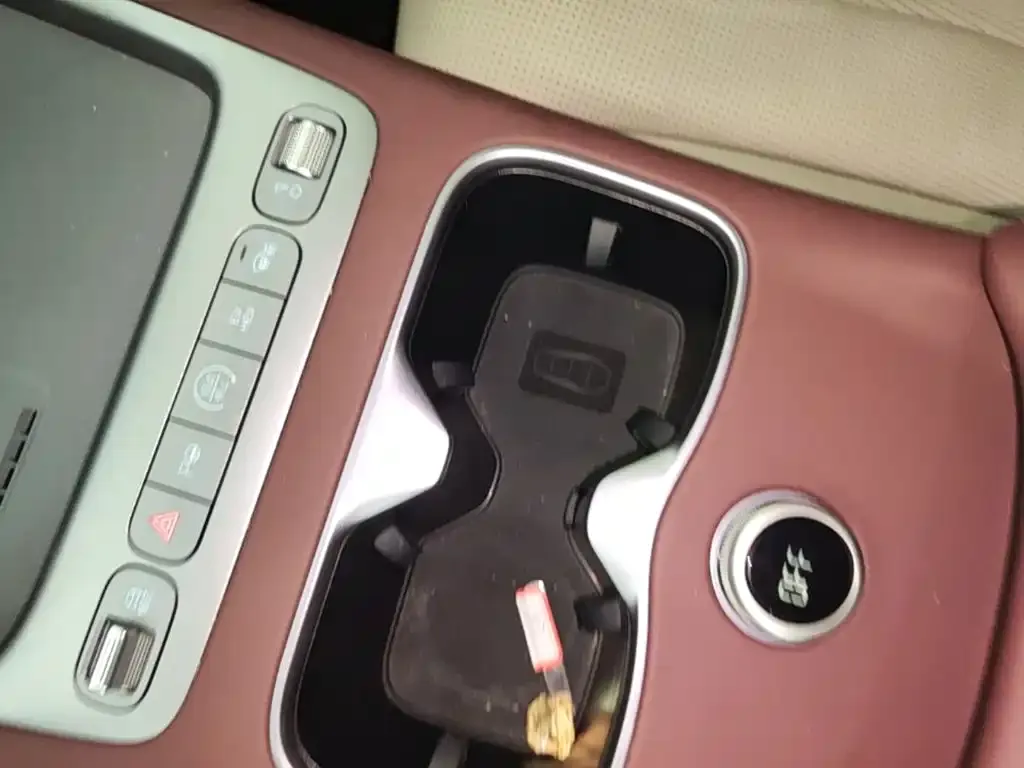 BYD Seal 07 DM-i — фото 6