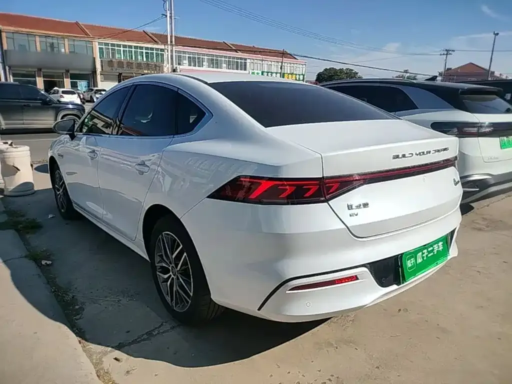 BYD Qin PLUS — фото 10