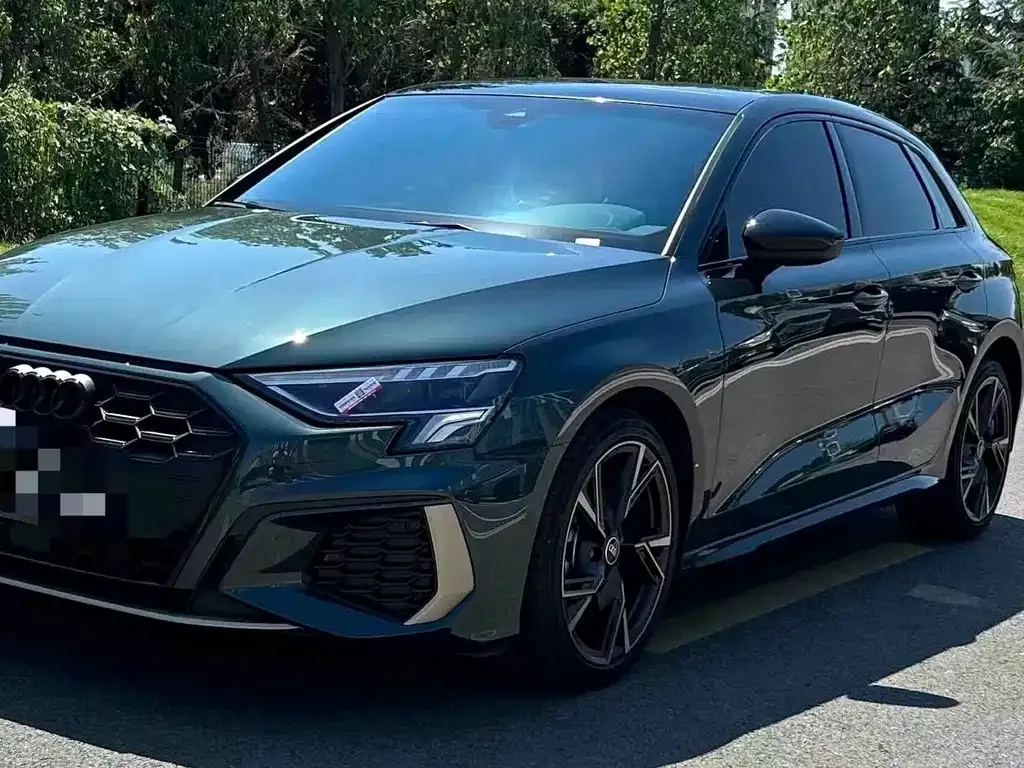 Audi A3 — фото 1
