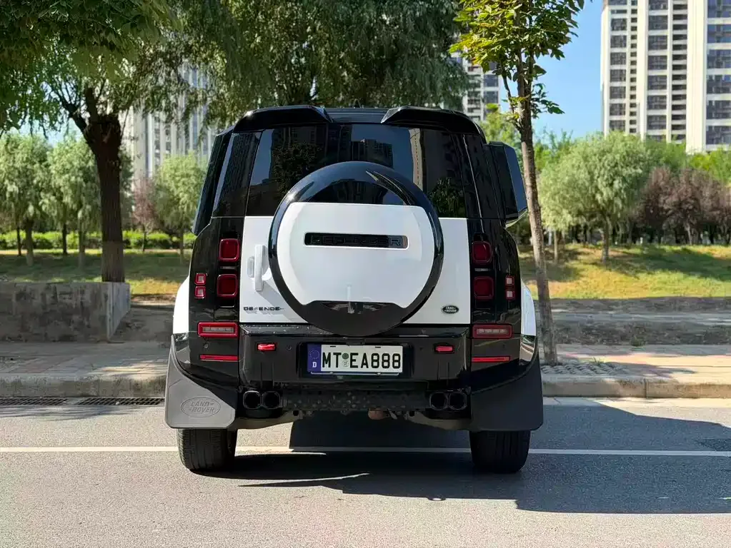 Land Rover Defender — фото 3