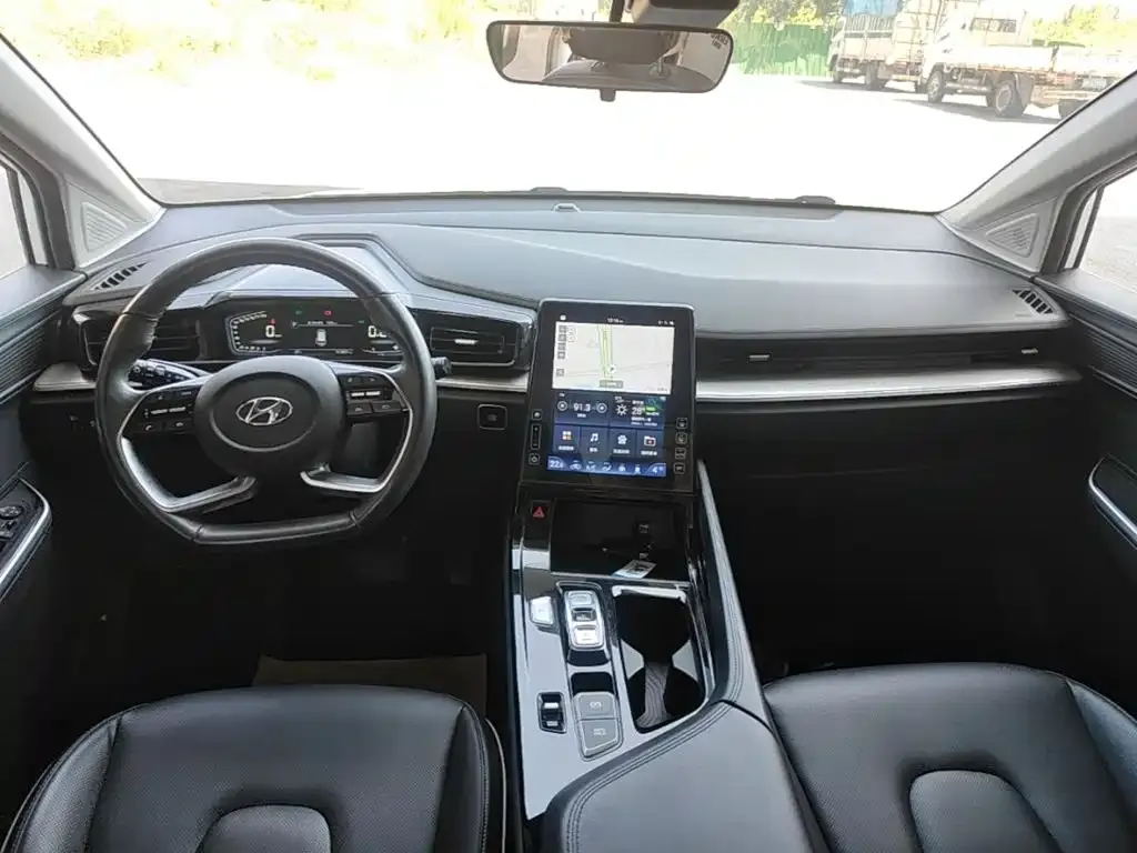 Hyundai Custo — фото 3