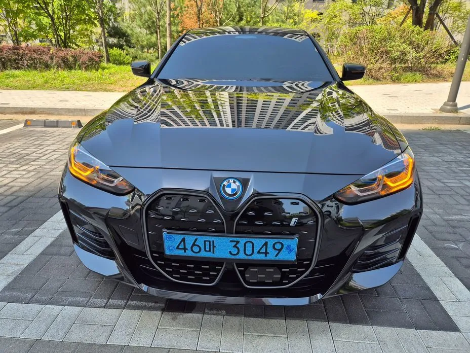 BMW i4 — фото 1