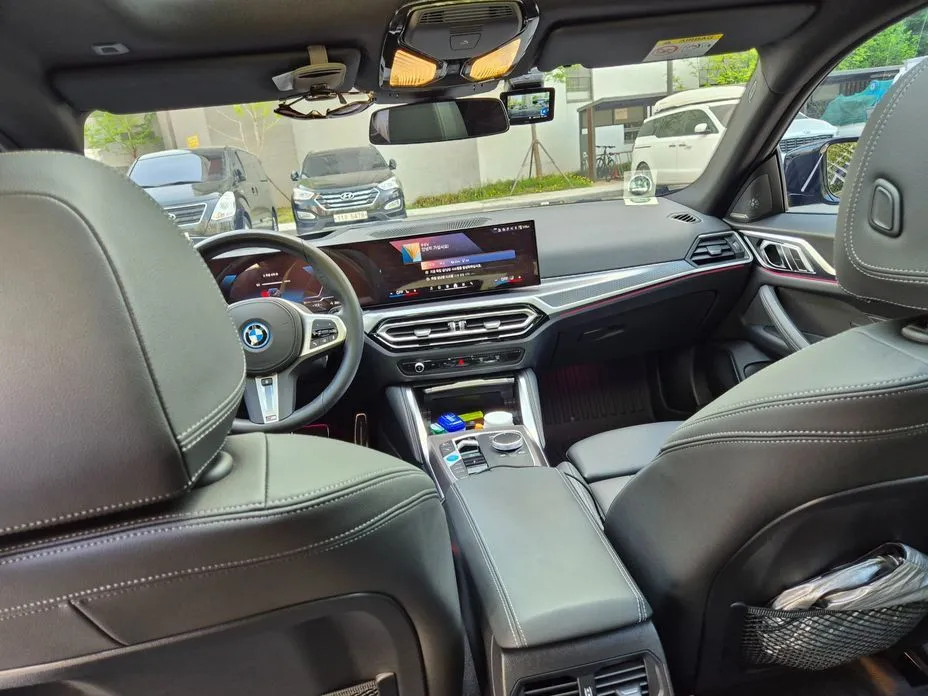 BMW i4 — фото 4
