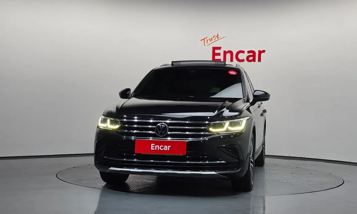 Volkswagen Tiguan — фото 9