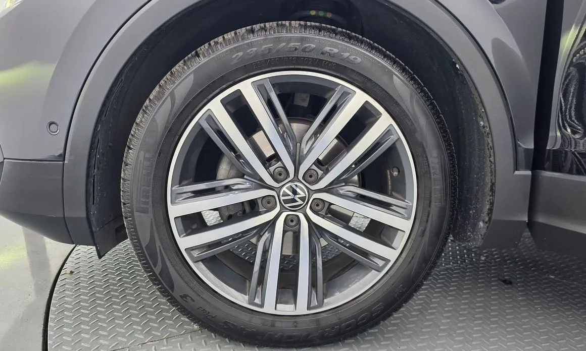 Volkswagen Tiguan — фото 4