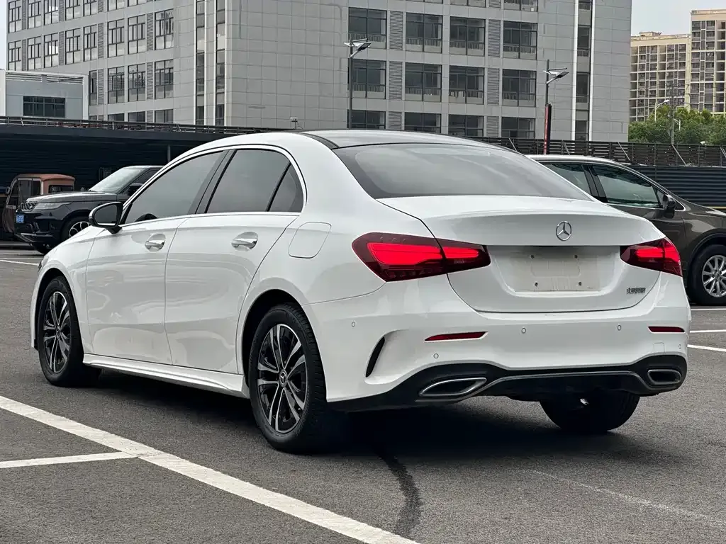 Mercedes-Benz A-Class — фото 6