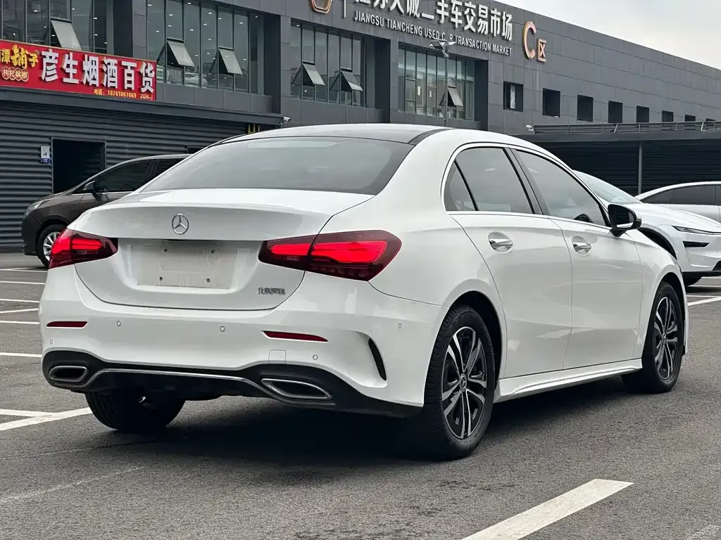 Mercedes-Benz A-Class — фото 8
