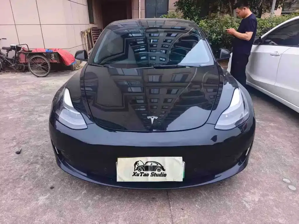 Tesla Model 3 — фото 7