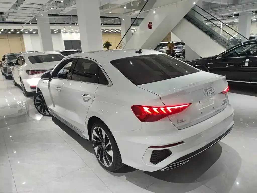 Audi A3 — фото 3