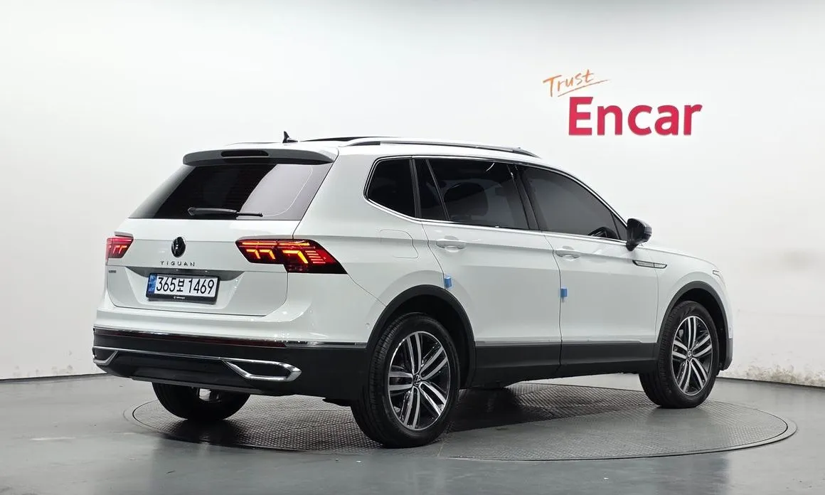 Volkswagen Tiguan — фото 7