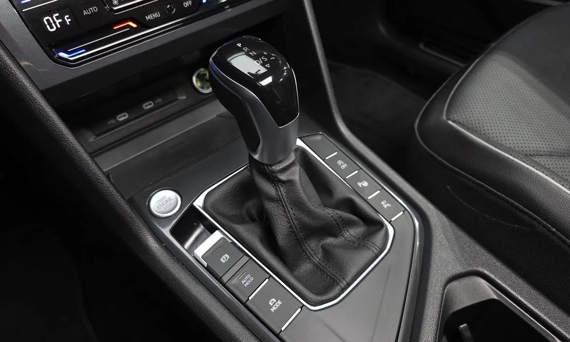 Volkswagen Tiguan — фото 5