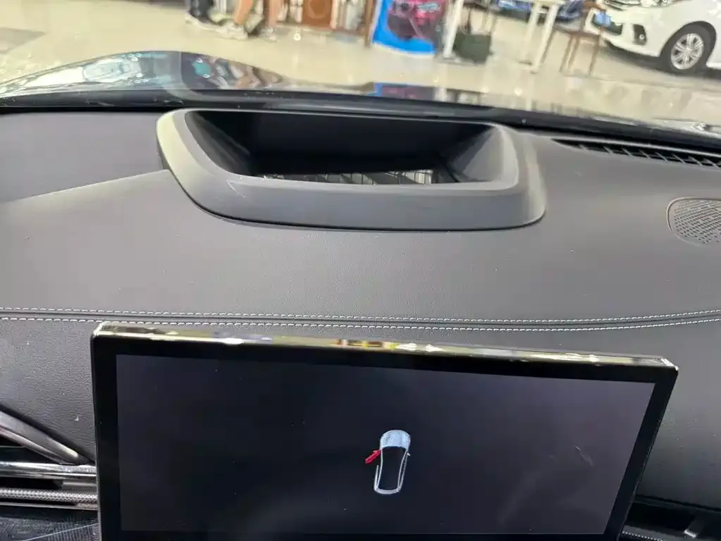 BYD Seal — фото 3