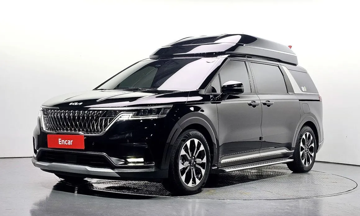 Kia Carnival — фото 1