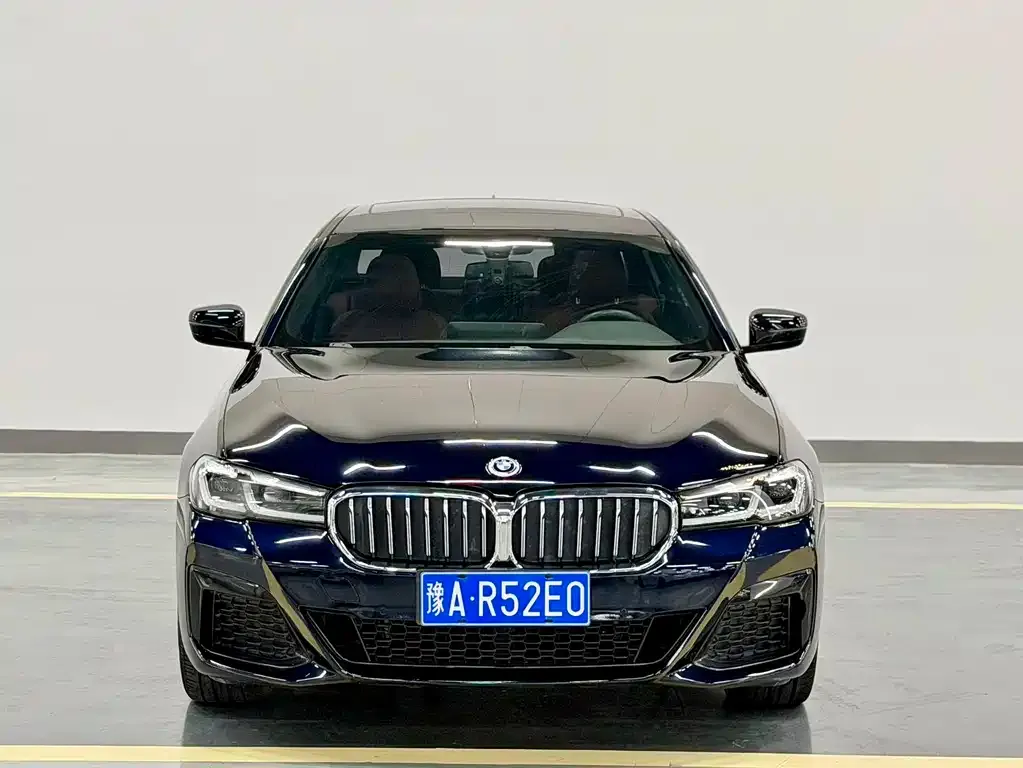 BMW 5 Series — фото 3