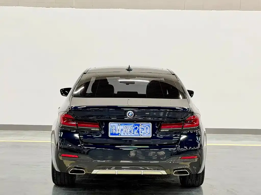 BMW 5 Series — фото 2
