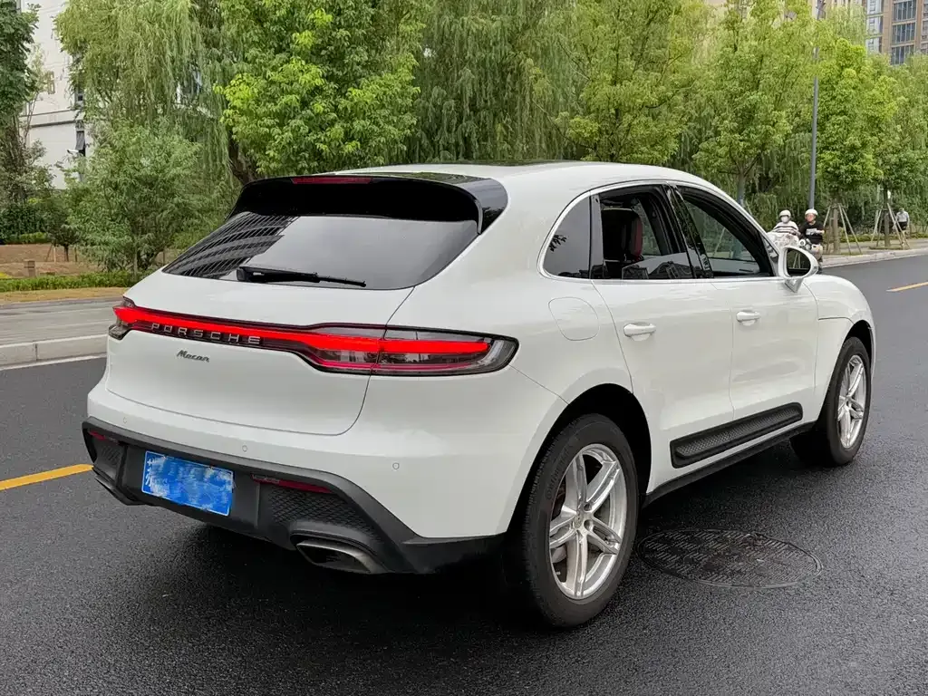 Porsche Macan — фото 8