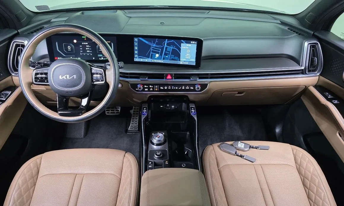 Kia Sorento — фото 8