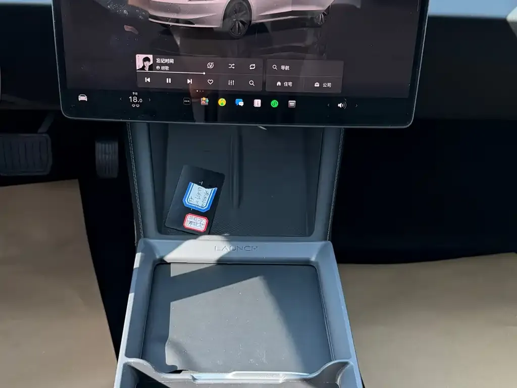 Tesla Model 3 — фото 3