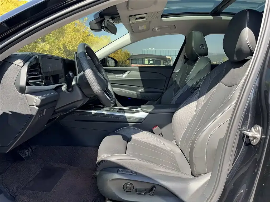 Volkswagen Passat — фото 4