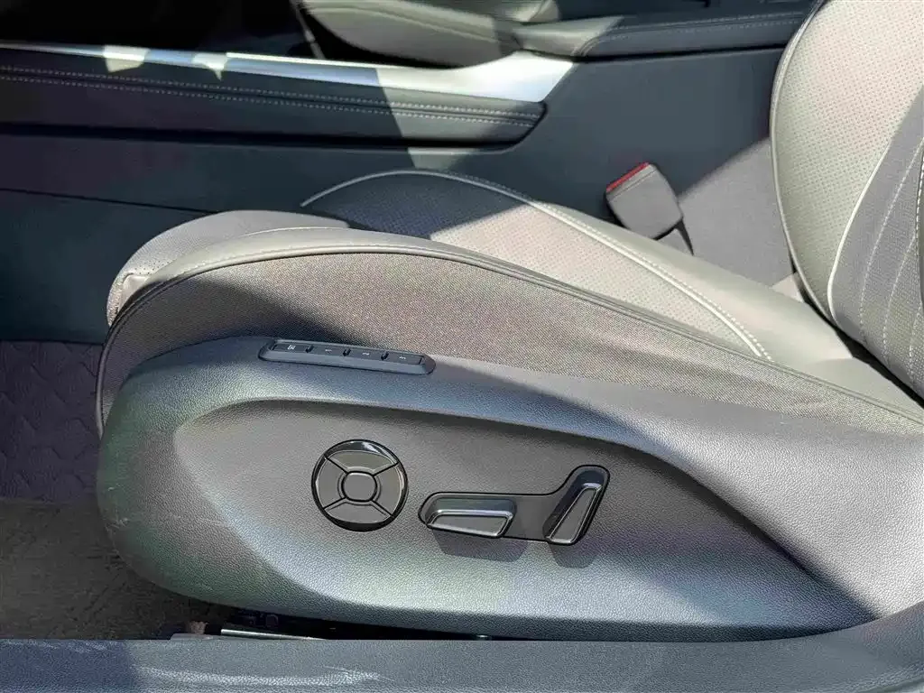 Volkswagen Passat — фото 7