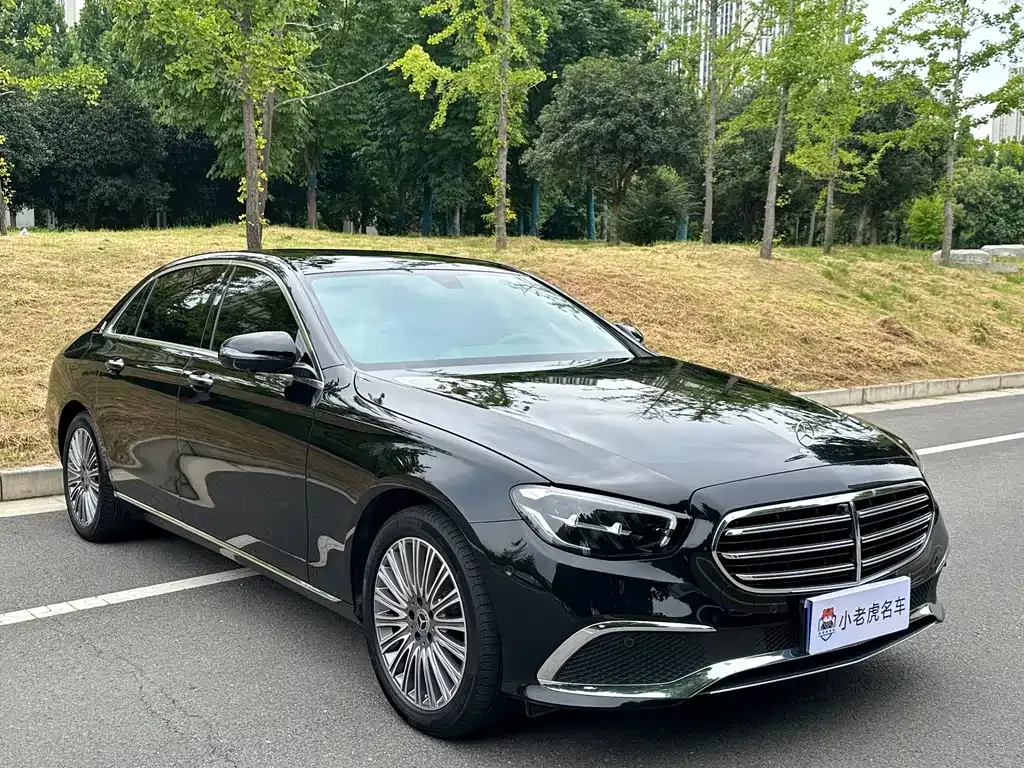 Mercedes-Benz E-Class — фото 9
