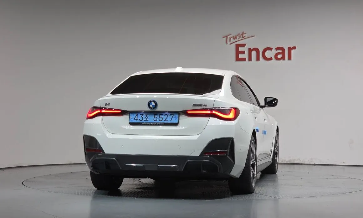 BMW i4 — фото 2