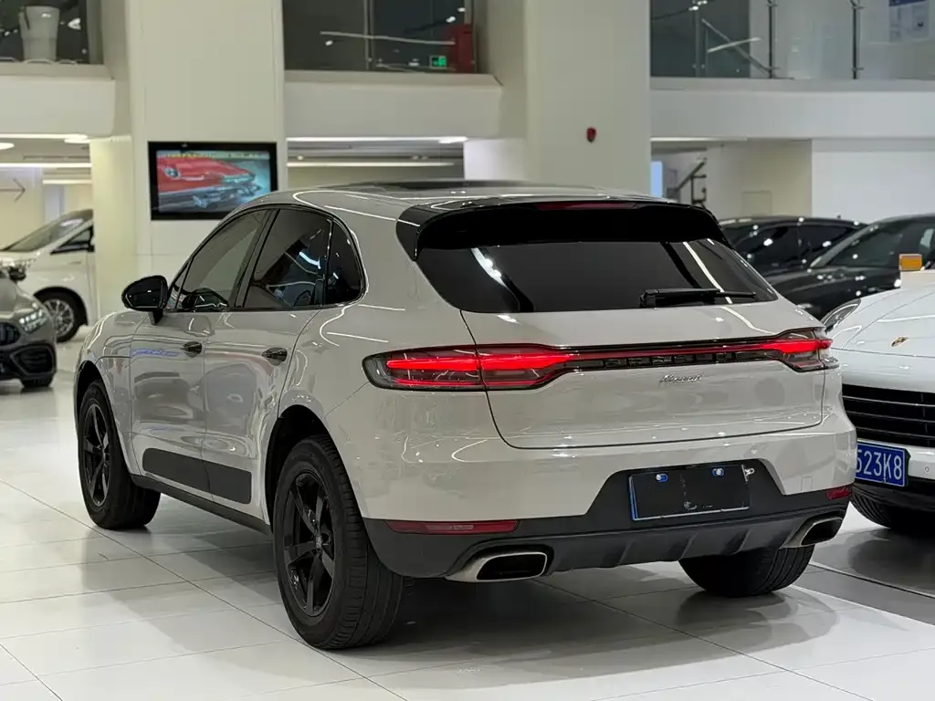 Porsche Macan — фото 7
