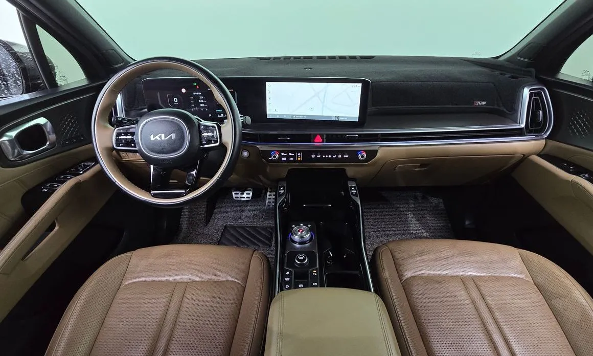 Kia Sorento — фото 7