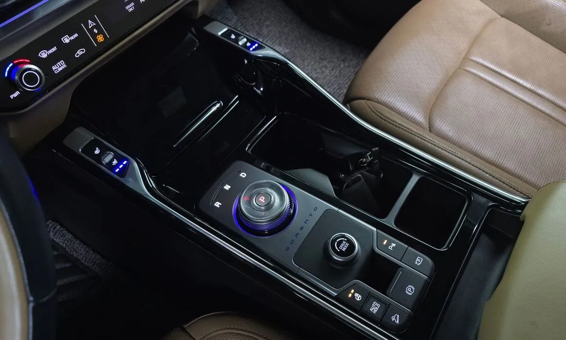 Kia Sorento — фото 6