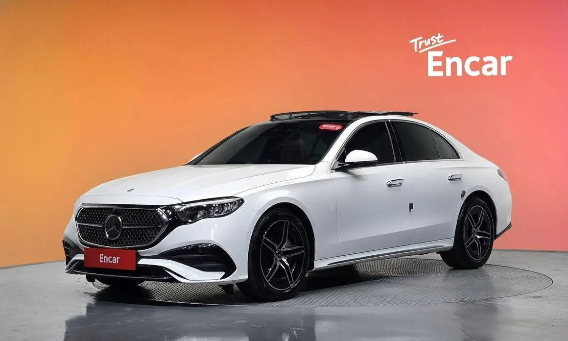 Mercedes-Benz E-Class — фото 1