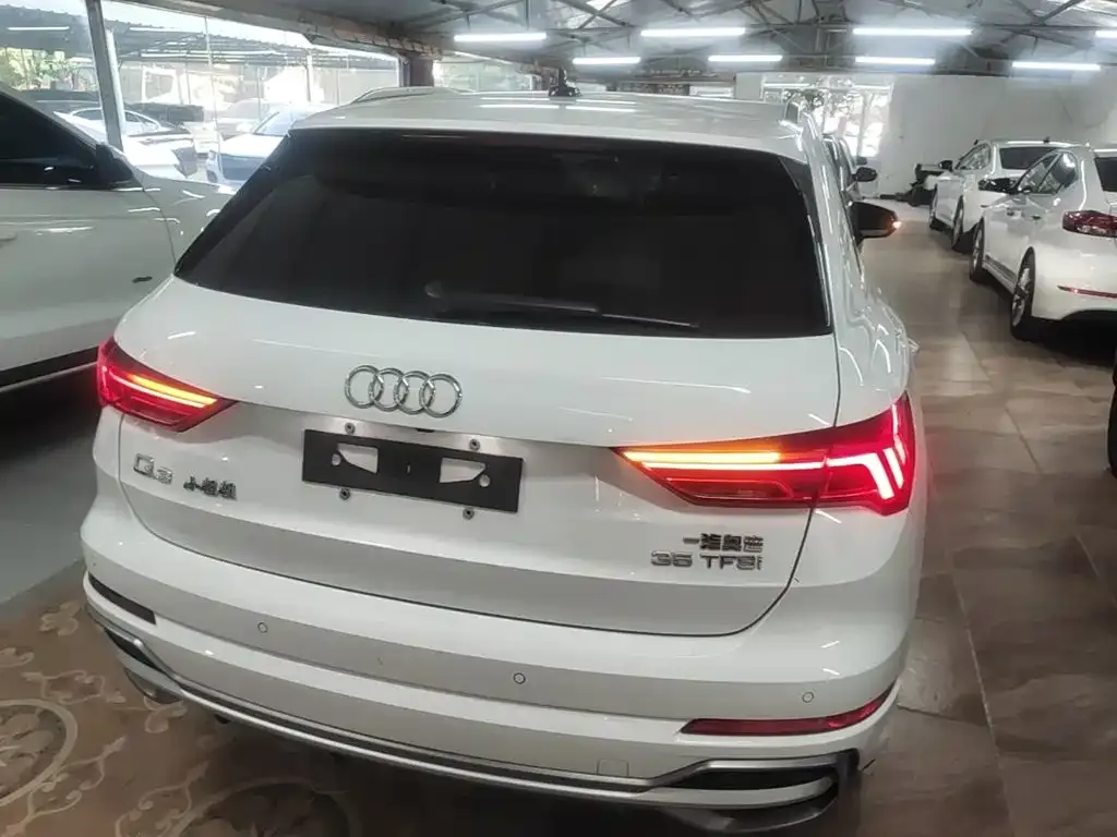 Audi Q3 — фото 2