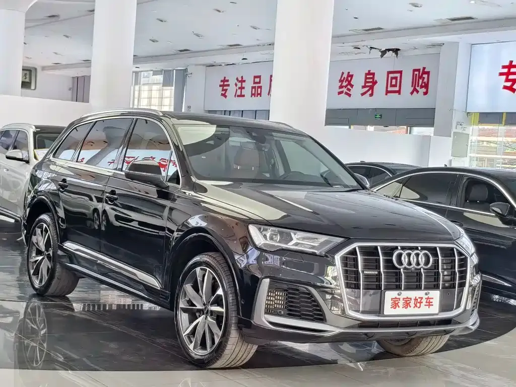 Audi Q7 — фото 7