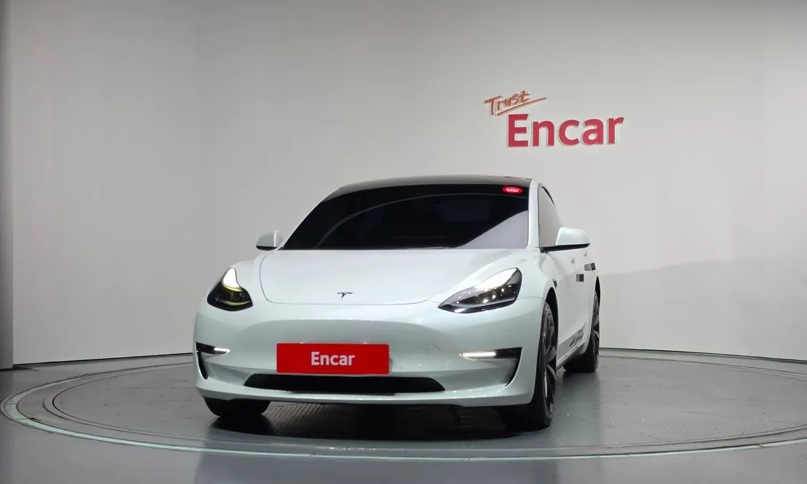 Tesla Model 3 — фото 6