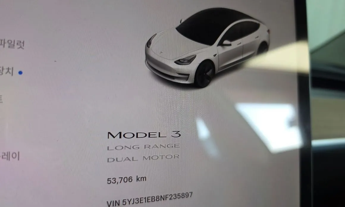 Tesla Model 3 — фото 9
