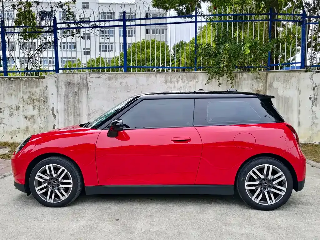 MINI Cooper EV — фото 9