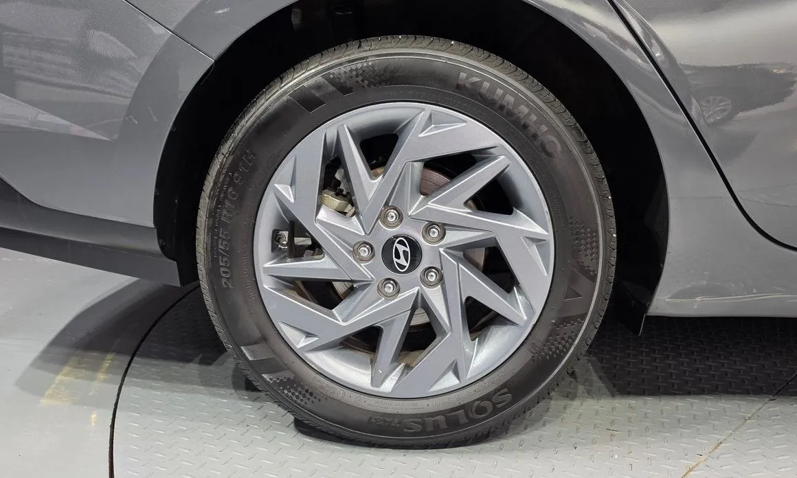 Hyundai AVANTE — фото 9