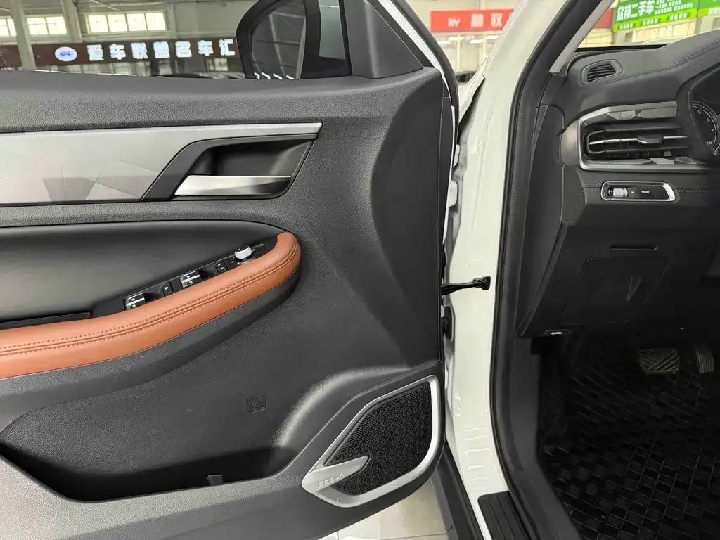 Geely Vision X6 — фото 5