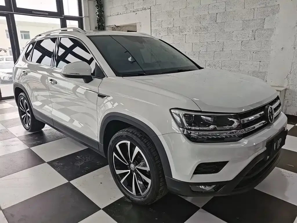 Volkswagen Tharu — фото 6