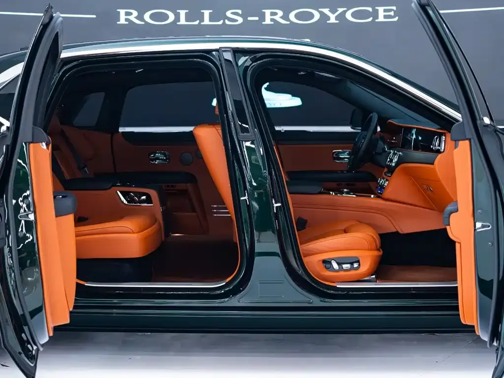 Rolls-Royce Ghost — фото 8