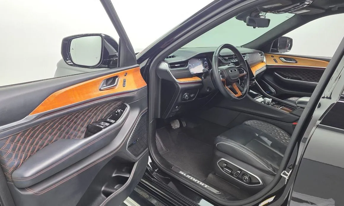 Jeep Cherokee — фото 2