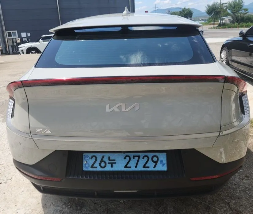 Kia EV6 — фото 5