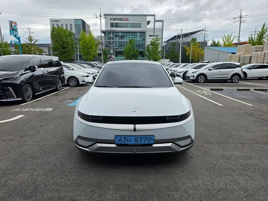Hyundai Ioniq5 — фото 1