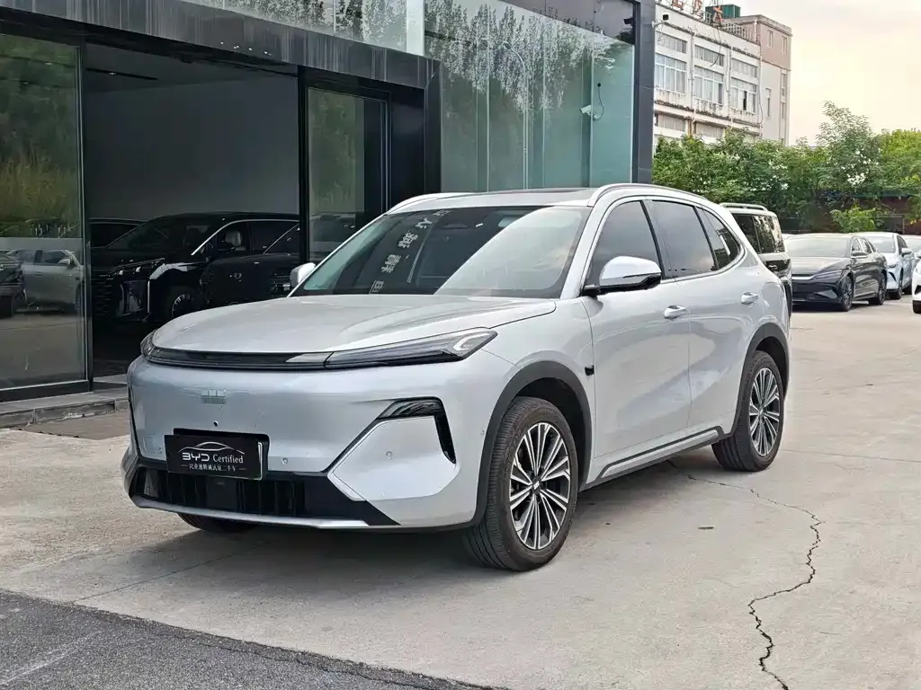 Geely Galaxy Xingjian 7 — фото 1