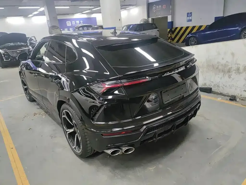 Lamborghini Urus — фото 2
